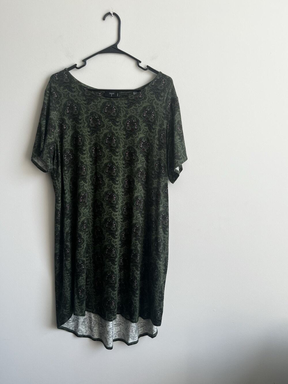 TAHARI Dress Plus size 1X Floral Shirt Dress Comfy Beachy Leisure NWT